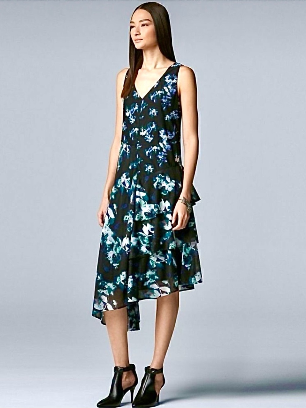Vera Wang Black Floral V-Neck Sleeveless Tiered Asymmetrical Dress Size S NWOT